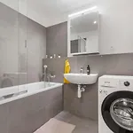 Large 75 M2 Next To Airport - Free Parking Apartamento
